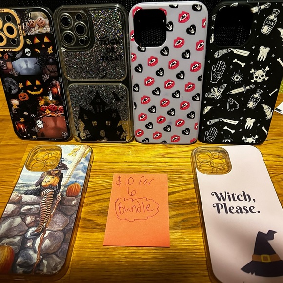 Phone case bundle- in good shape - Picture 1 of 1
